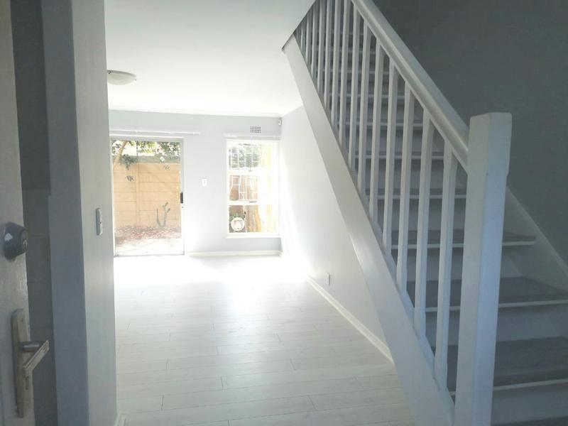 To Let 3 Bedroom Property for Rent in Table View Western Cape